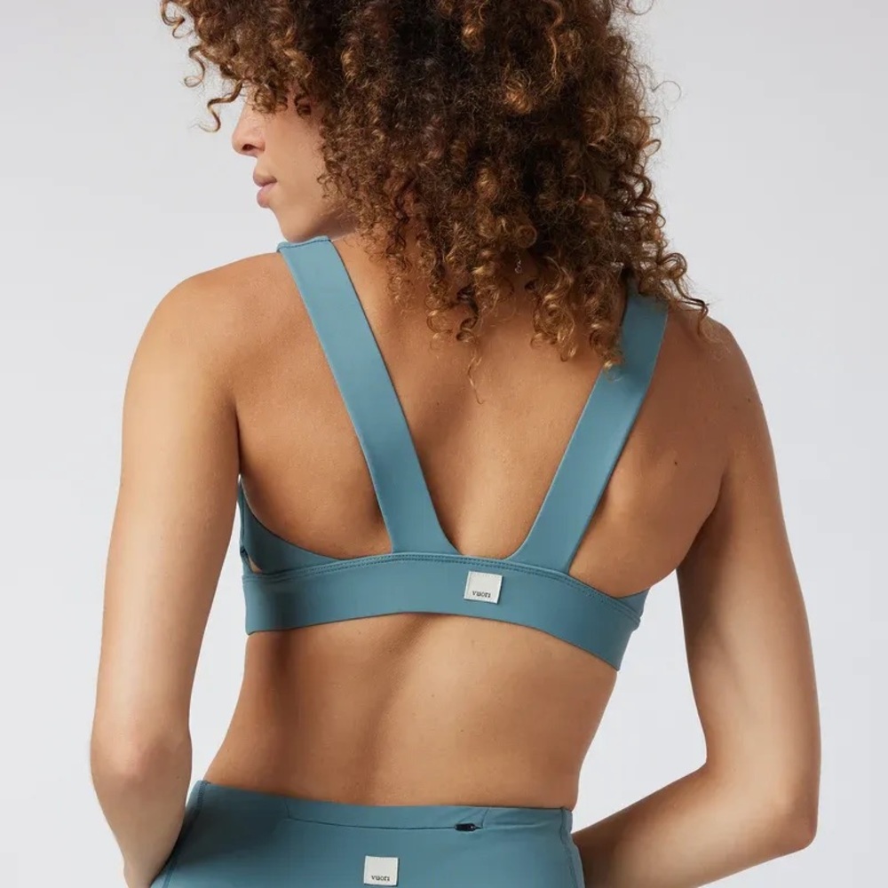 Vuori Women’s XS Stride Sports Bra Strappy Athleisure Blue